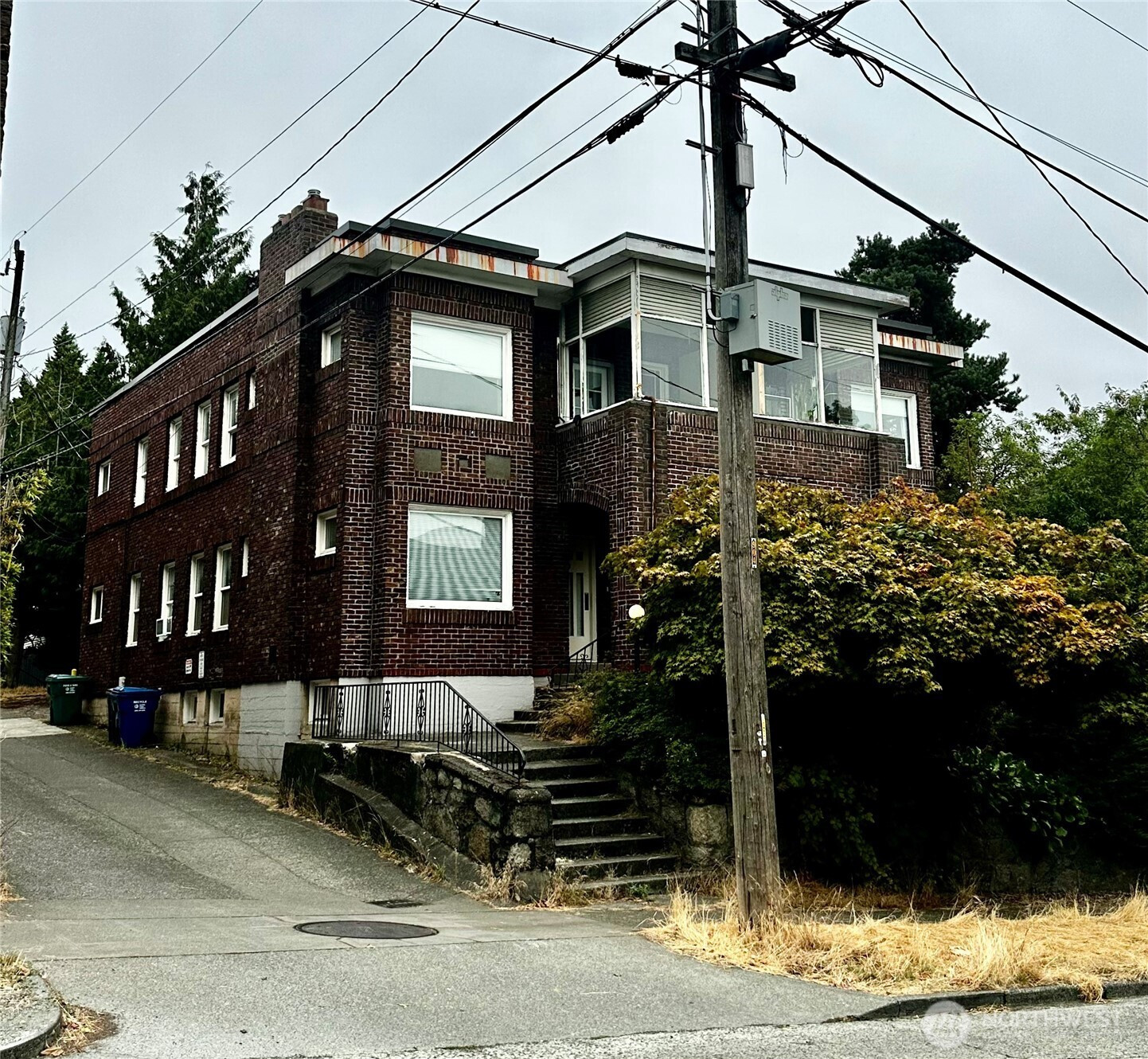 914 N 40th Street, Seattle, WA 98103