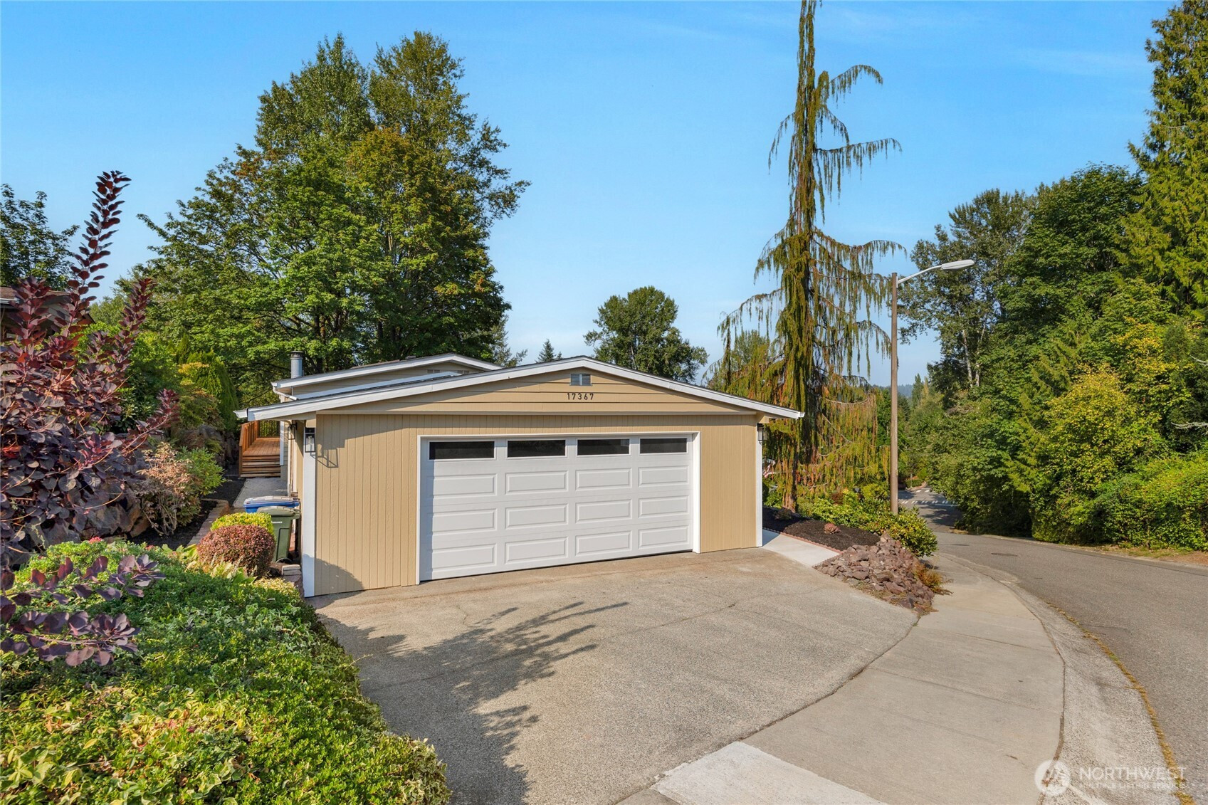 17367 Woodcrest Drive NE, Bothell, WA 98011