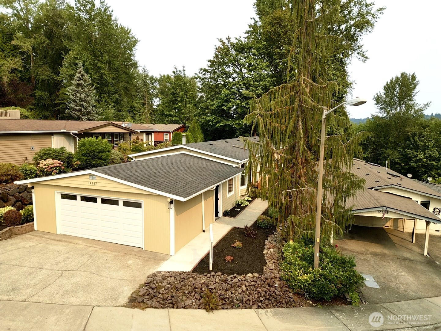 17367 Woodcrest Drive NE, Bothell, WA 98011