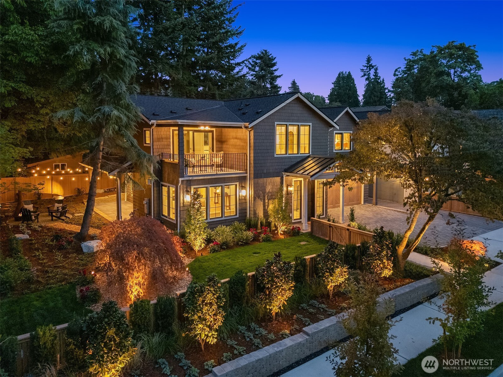 2012 9th Street W, Kirkland, WA 98033