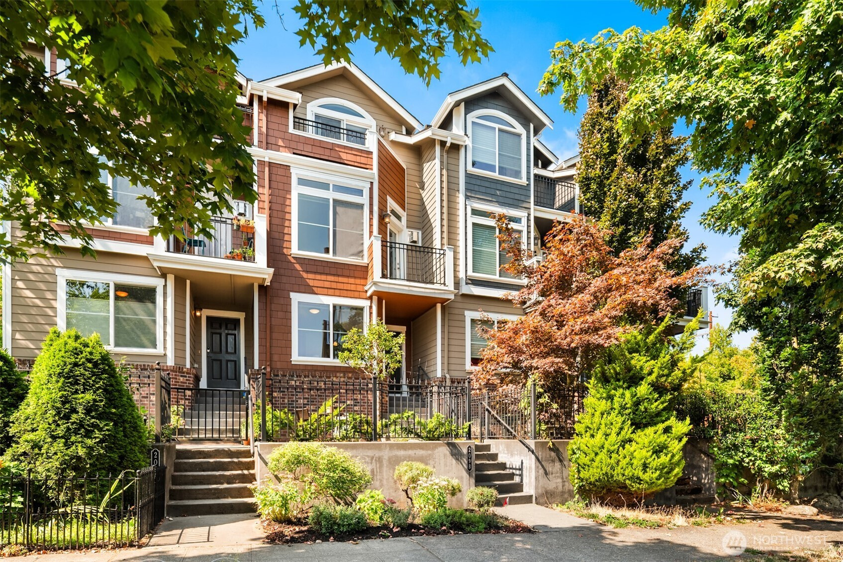 209 18th Avenue E, Seattle, WA 98112