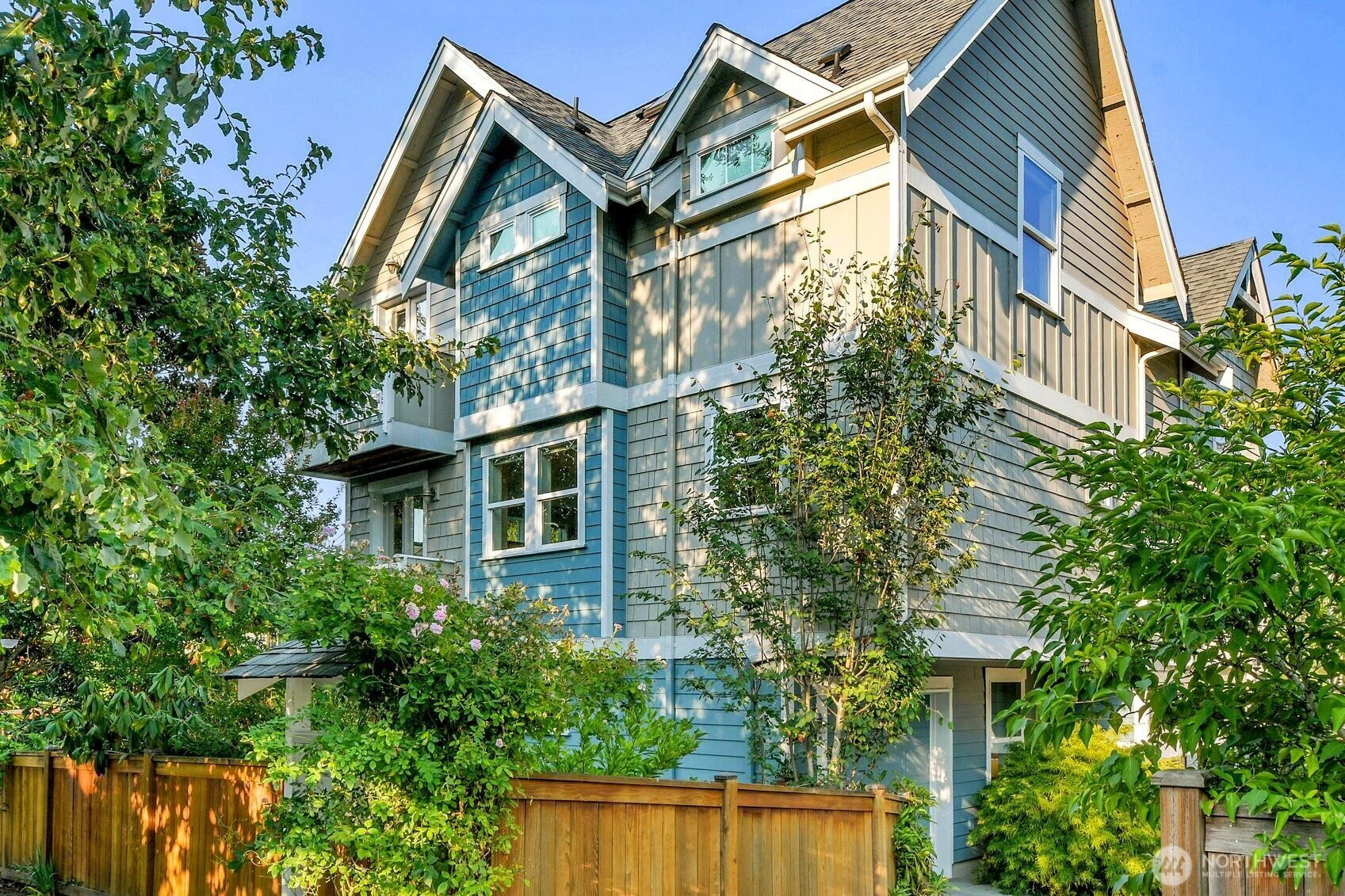 1828 27th Avenue, Seattle, WA 98122