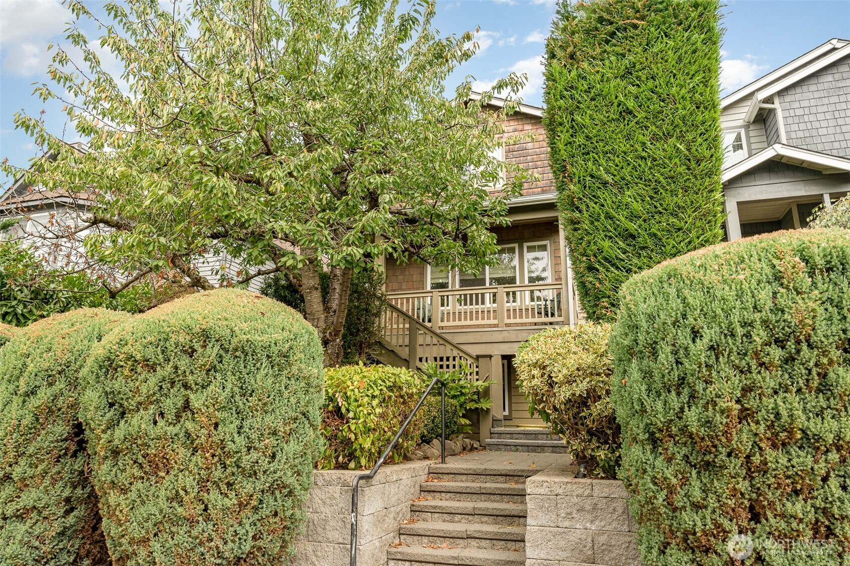 2326 N 62nd Street, Seattle, WA 98103
