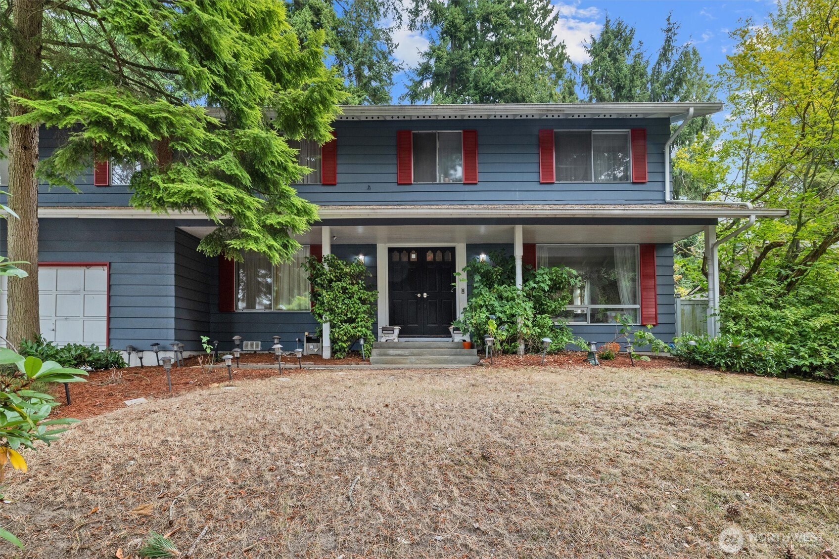 14824 119th Avenue NE, Kirkland, WA 98034