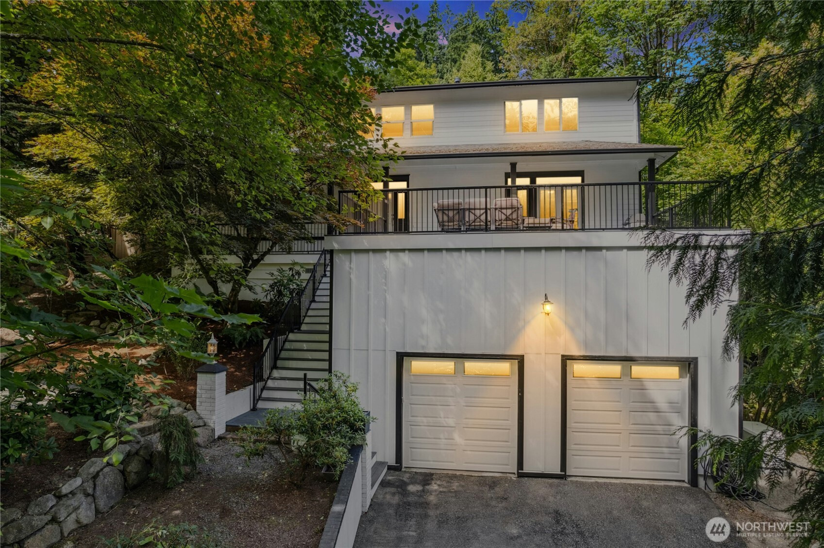 17519 33rd Avenue NE, Lake Forest Park, WA 98155