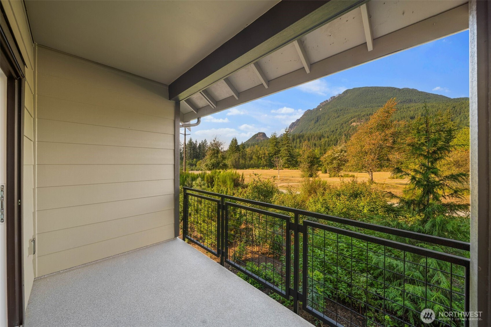 1910 SE 12th Street, North Bend, WA 98045