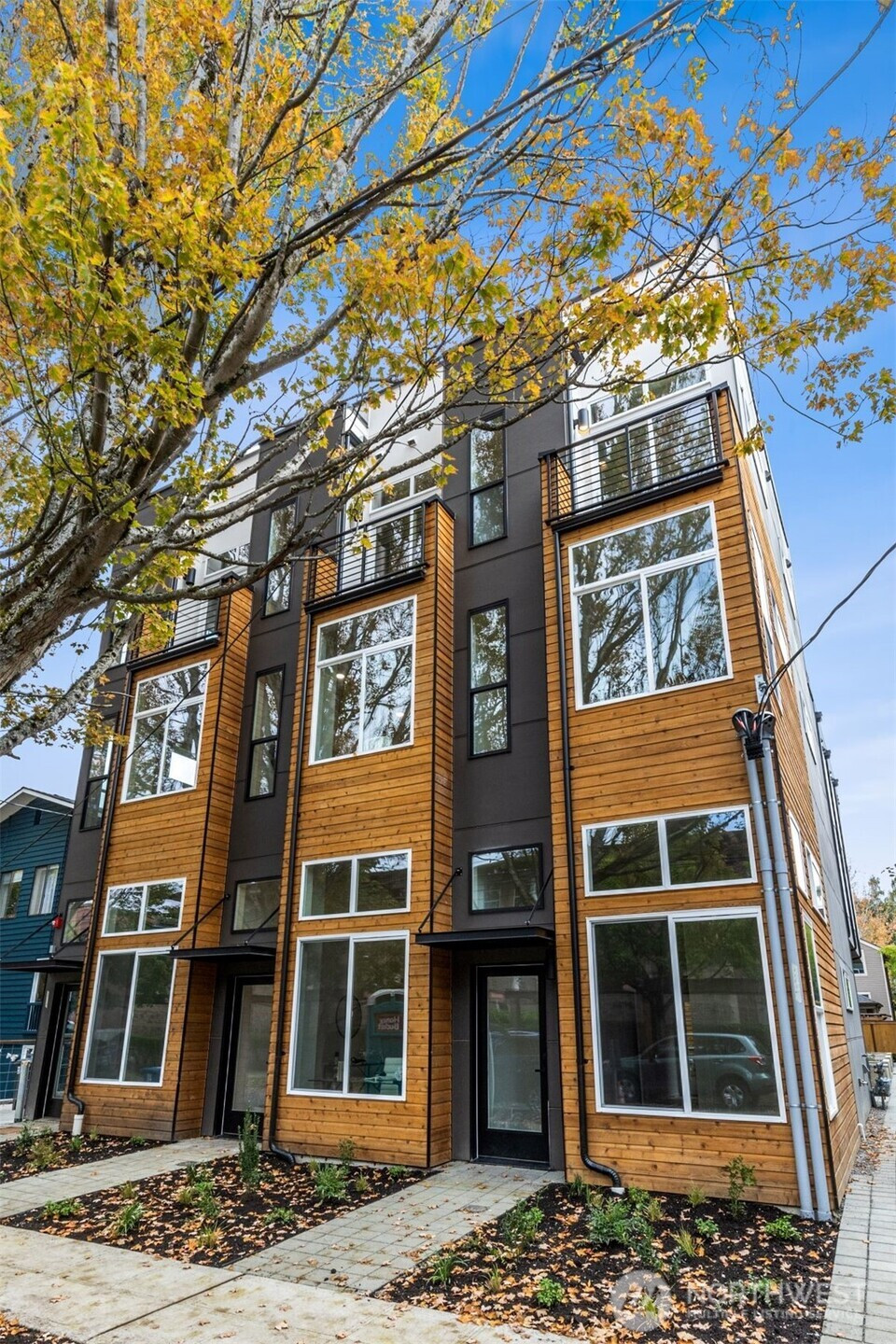 1108 33rd Avenue, Seattle, WA 98122
