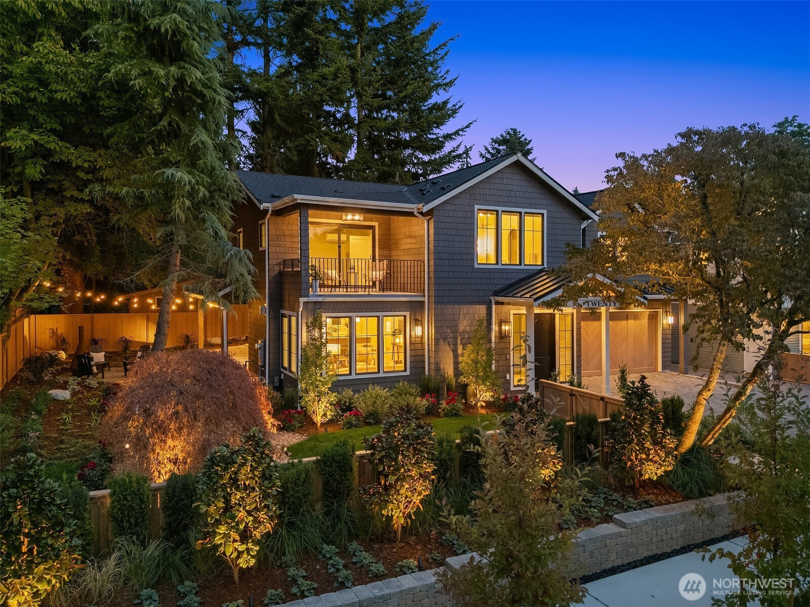 2012 9th Street W, Kirkland, WA 98033