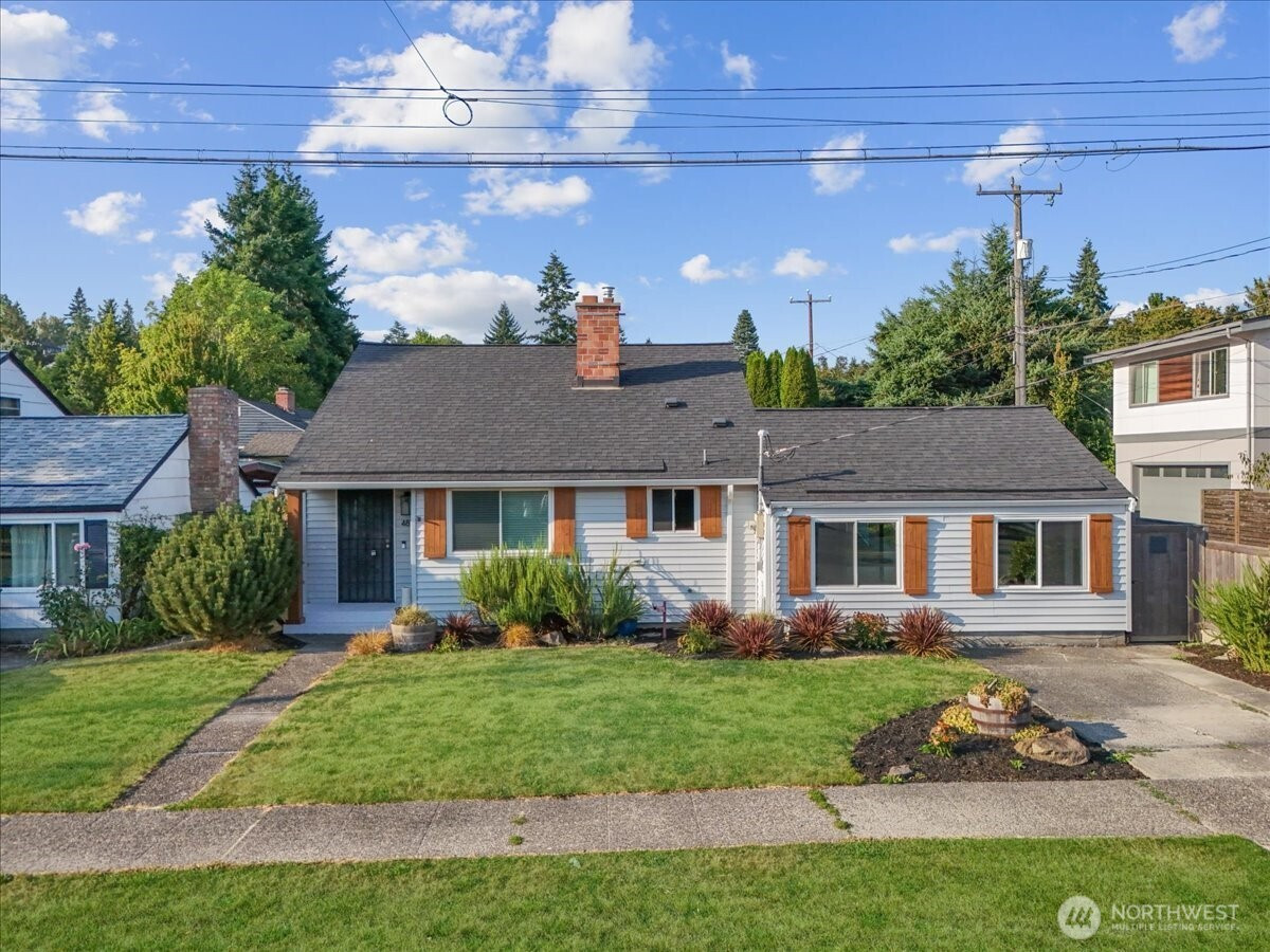 4816 SW Alaska Street, Seattle, WA 98116