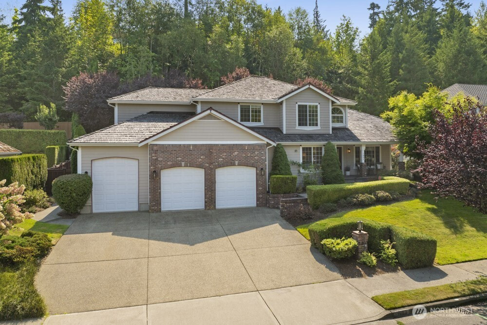 1803 Brookmonte Drive SE, Puyallup, WA 98372