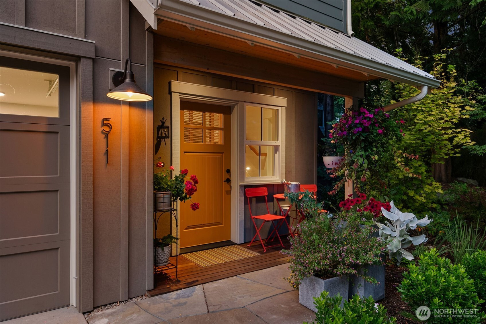 511 Groos Lane NE, Bainbridge Island, WA 98110