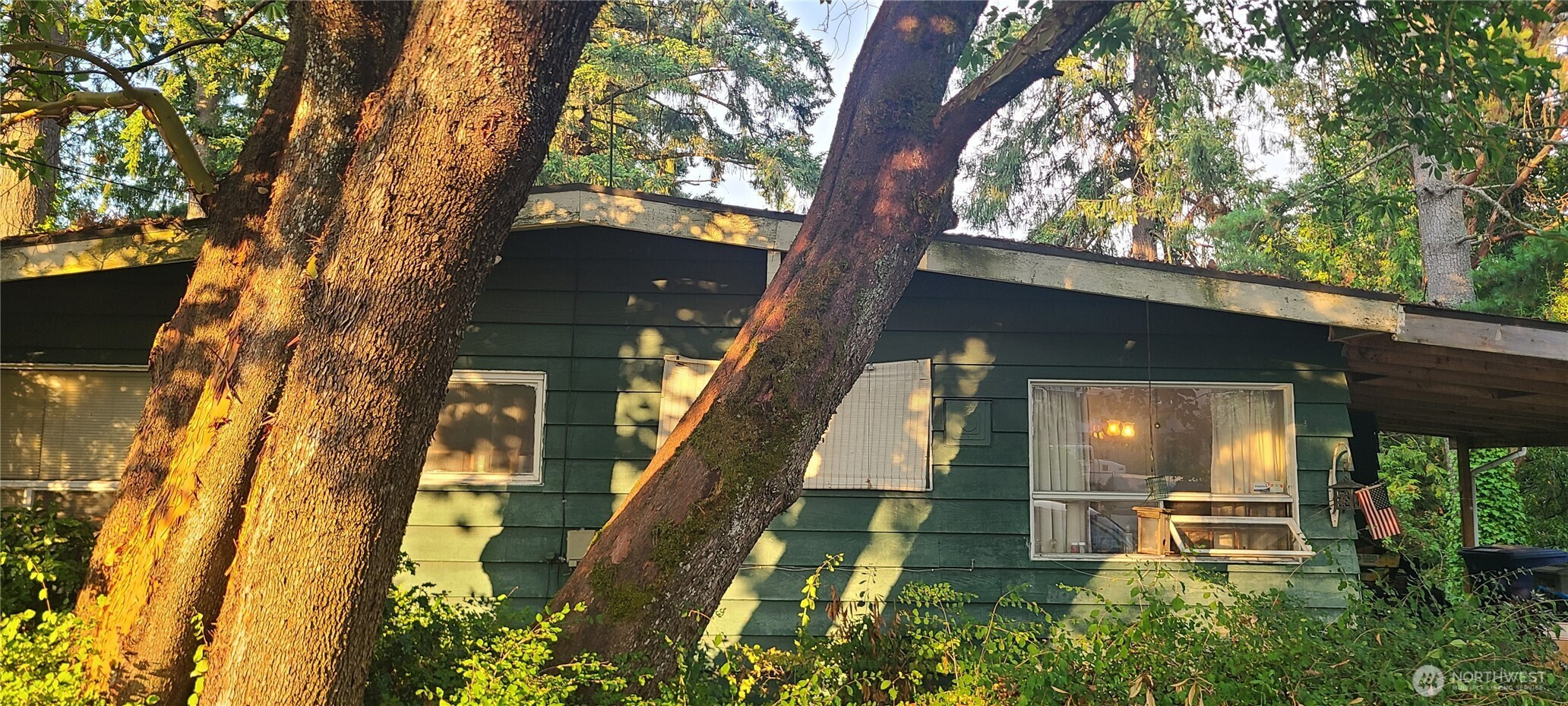 15314 SE Newport Way, Bellevue, WA 98006