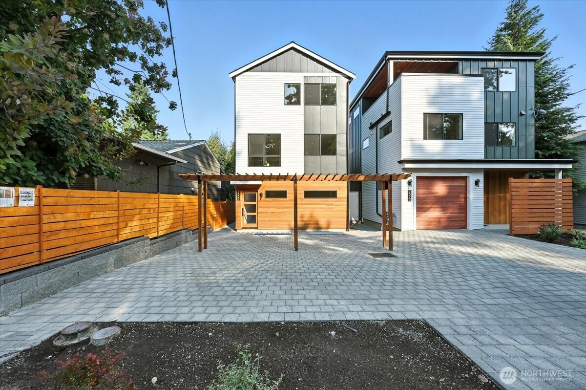 7522 31st Avenue NE, Seattle, WA 98115