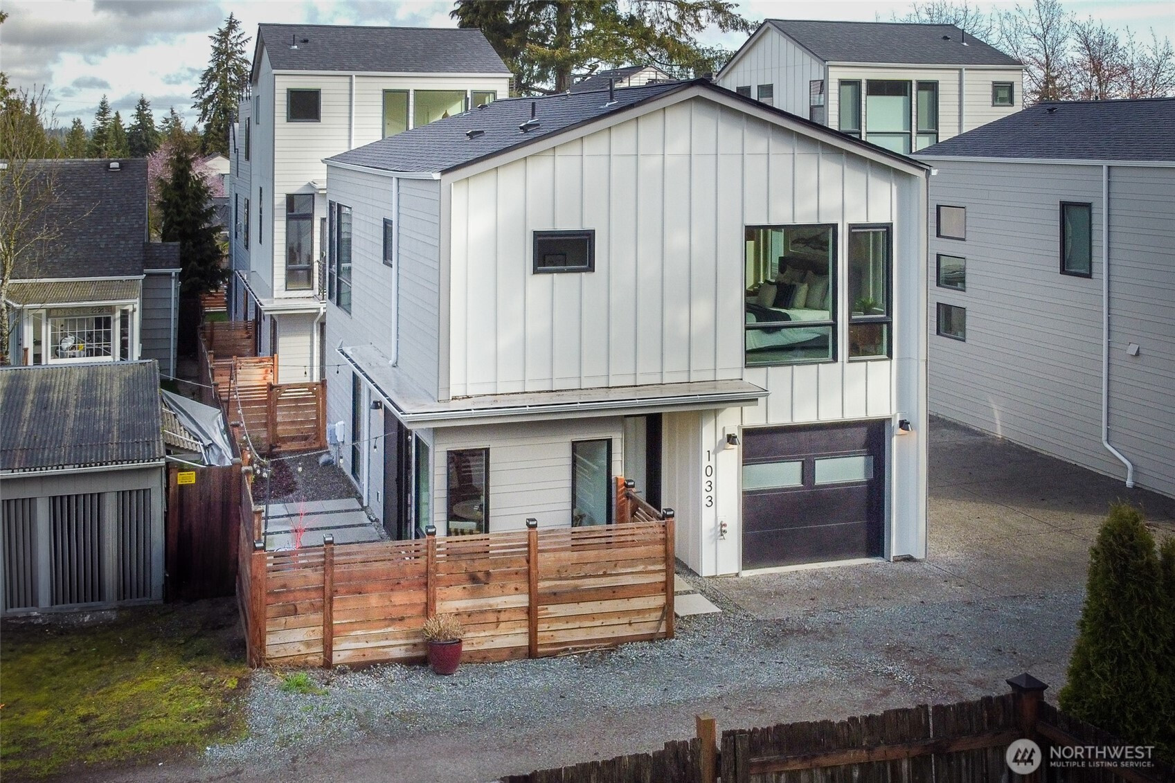 1033 NE 98th Street, Seattle, WA 98115
