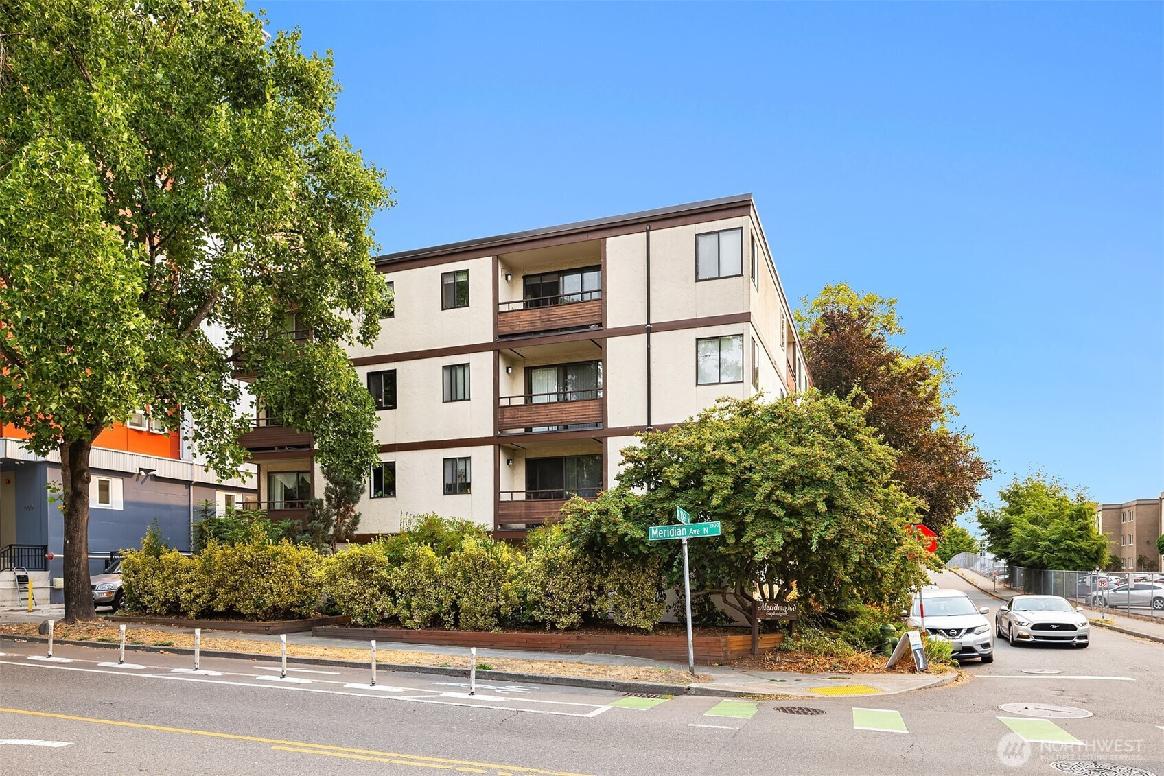 2100 N 106th Street, Seattle, WA 98133