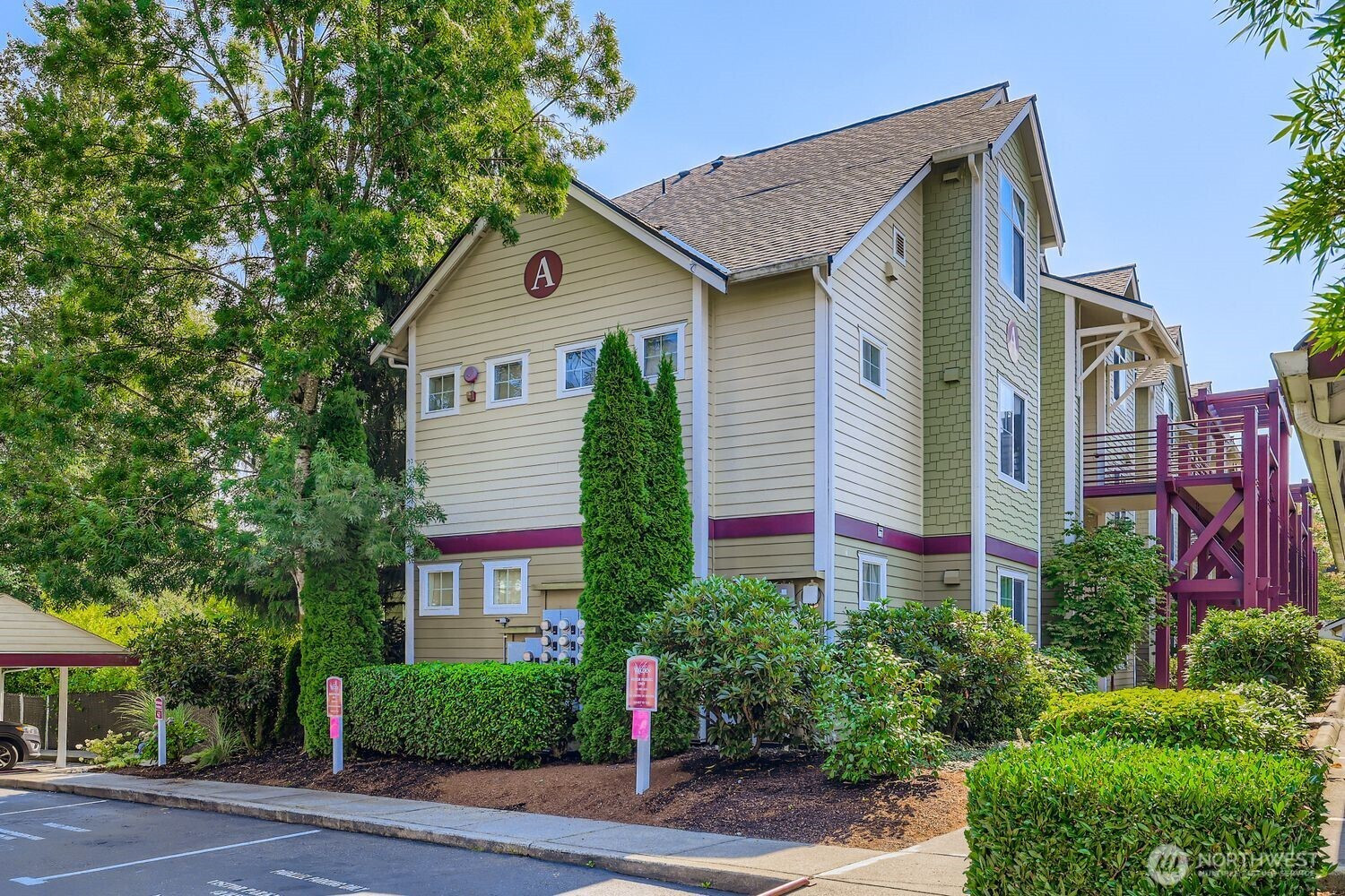 13000 Admiralty Way, Everett, WA 98204