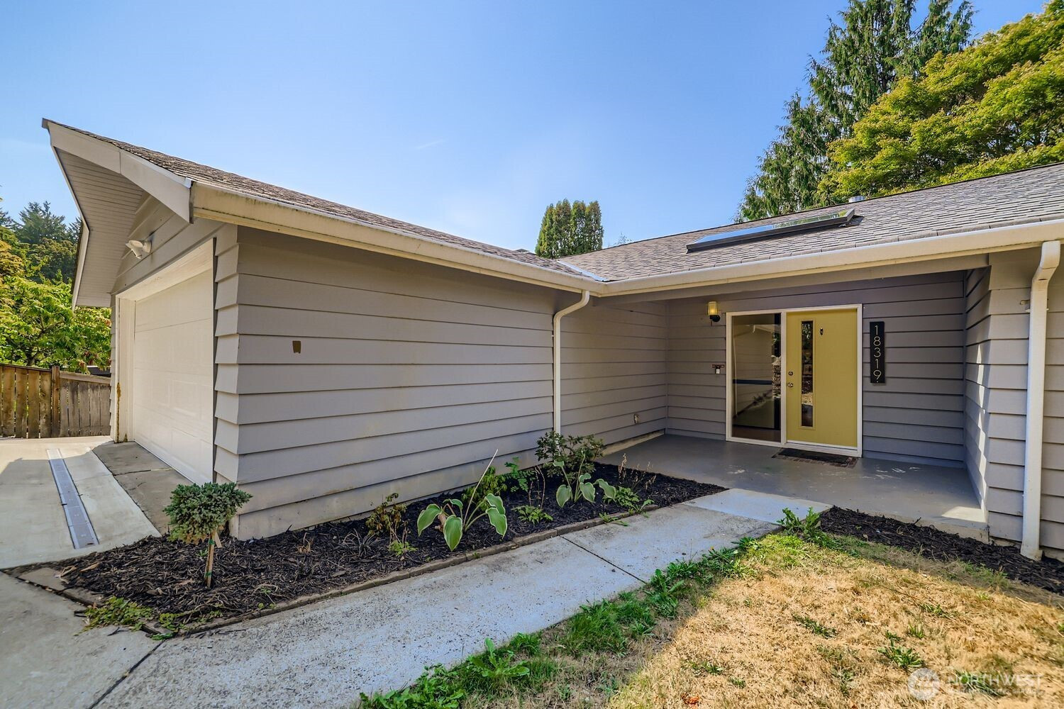18319 83rd Place NE, Kenmore, WA 98028