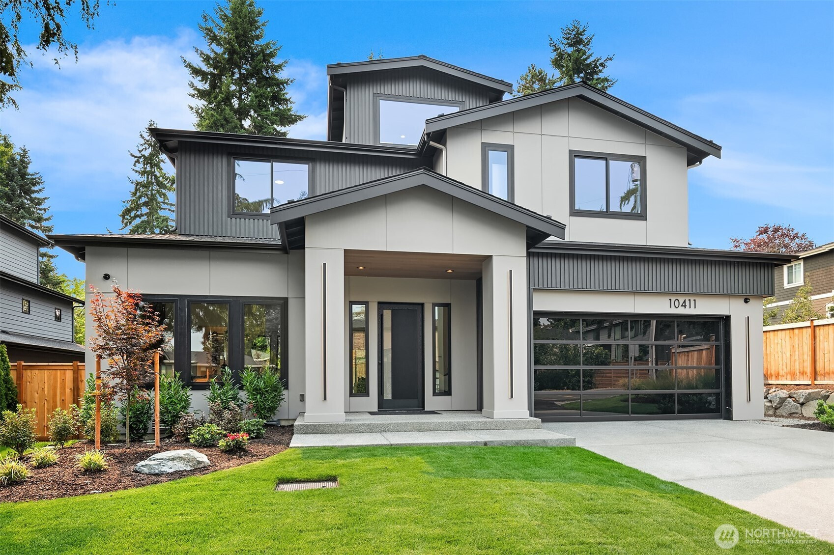 10411 NE 28th Place, Bellevue, WA 98004