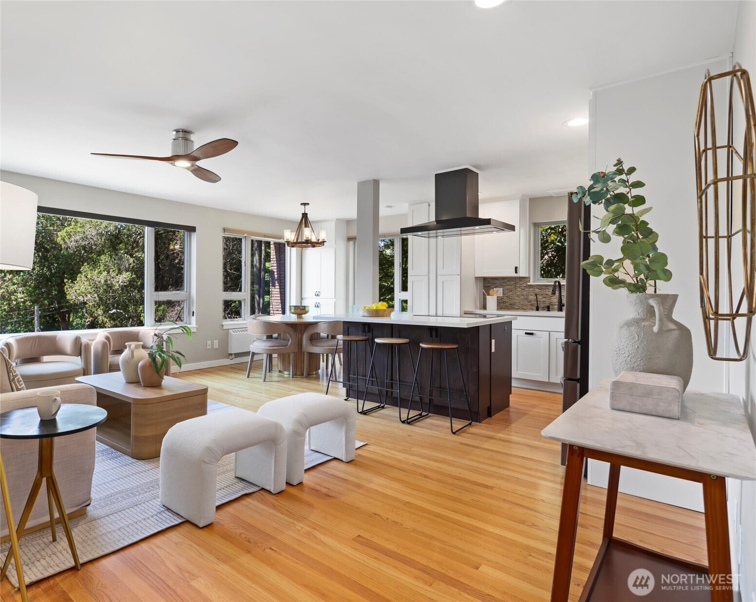 530 W Olympic Place, Seattle, WA 98119