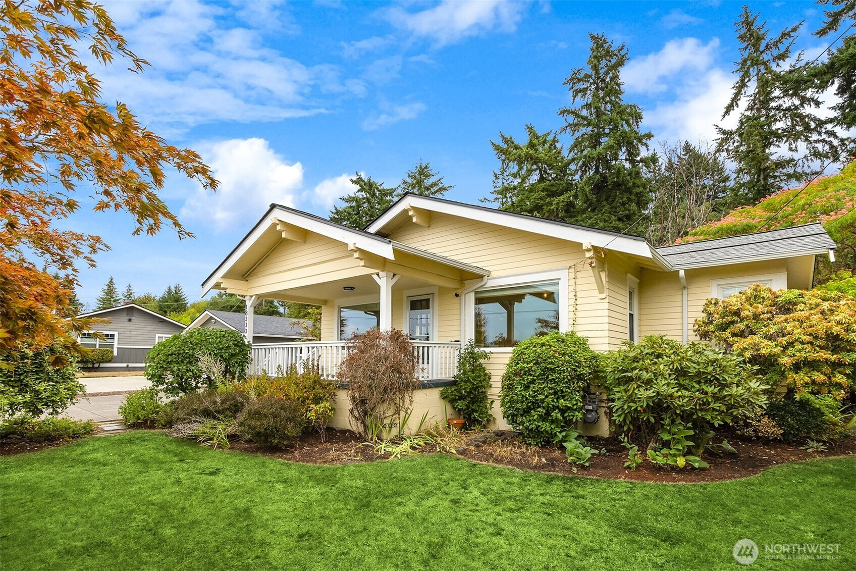18330 9th Avenue NE, Poulsbo, WA 98370