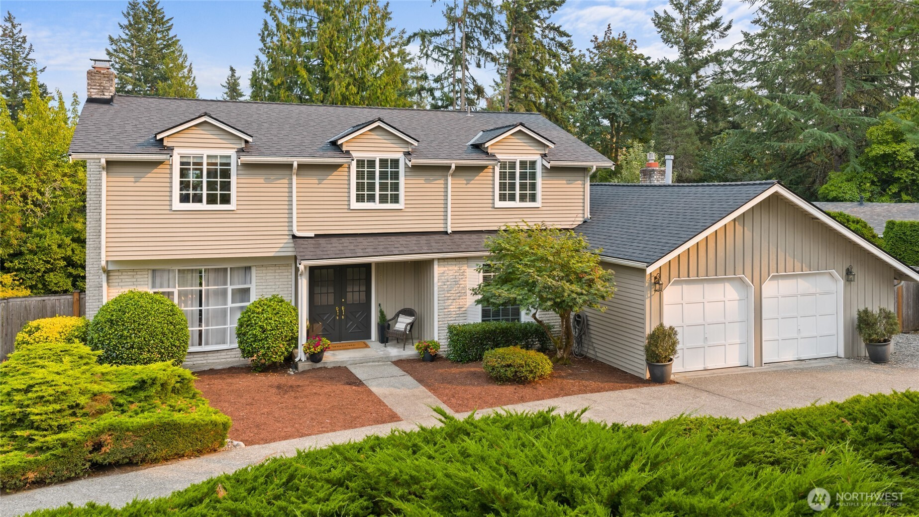 930 179th Place NE, Bellevue, WA 98008