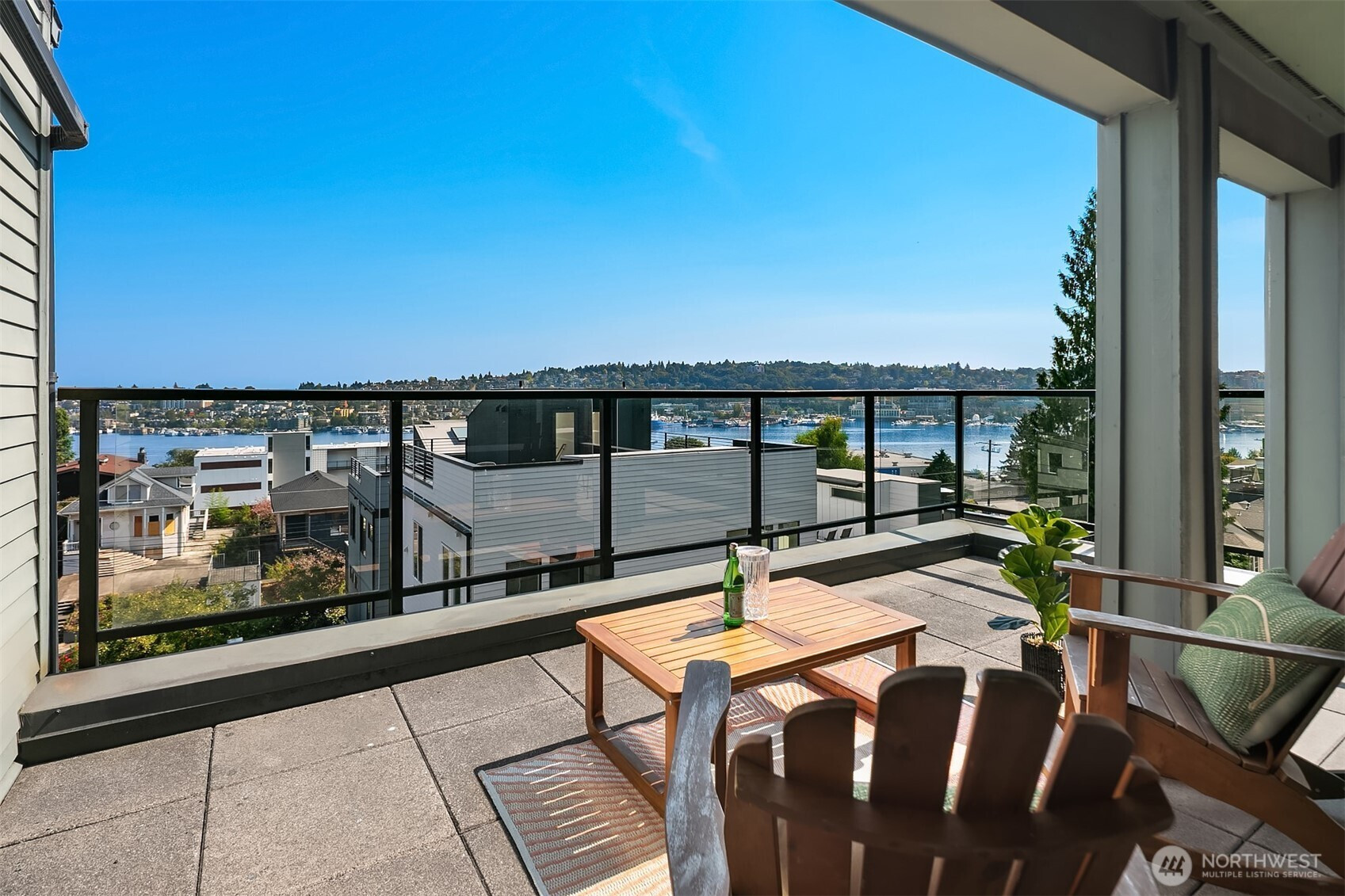 655 Crockett Street, Seattle, WA 98109