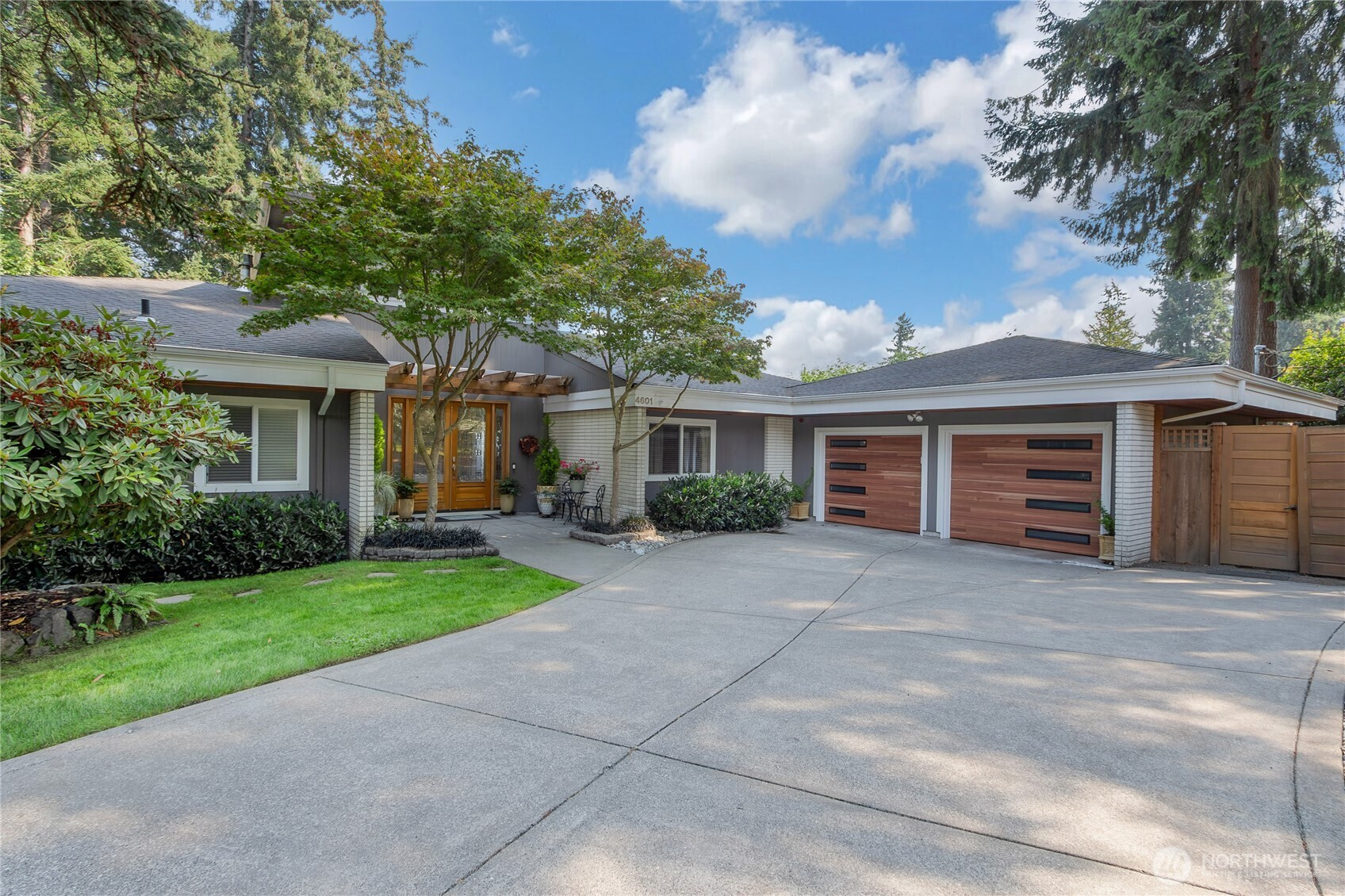 4601 Holly Lane NW, Gig Harbor, WA 98335