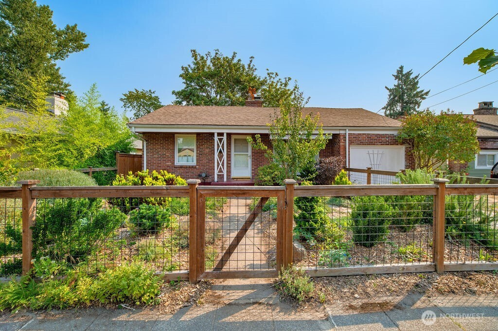 5114 46th Avenue S, Seattle, WA 98118