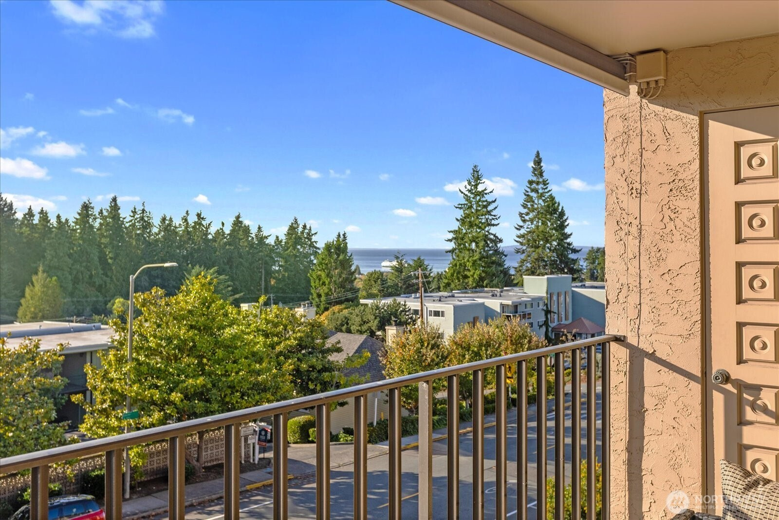 1005 5th Avenue S, Edmonds, WA 98020