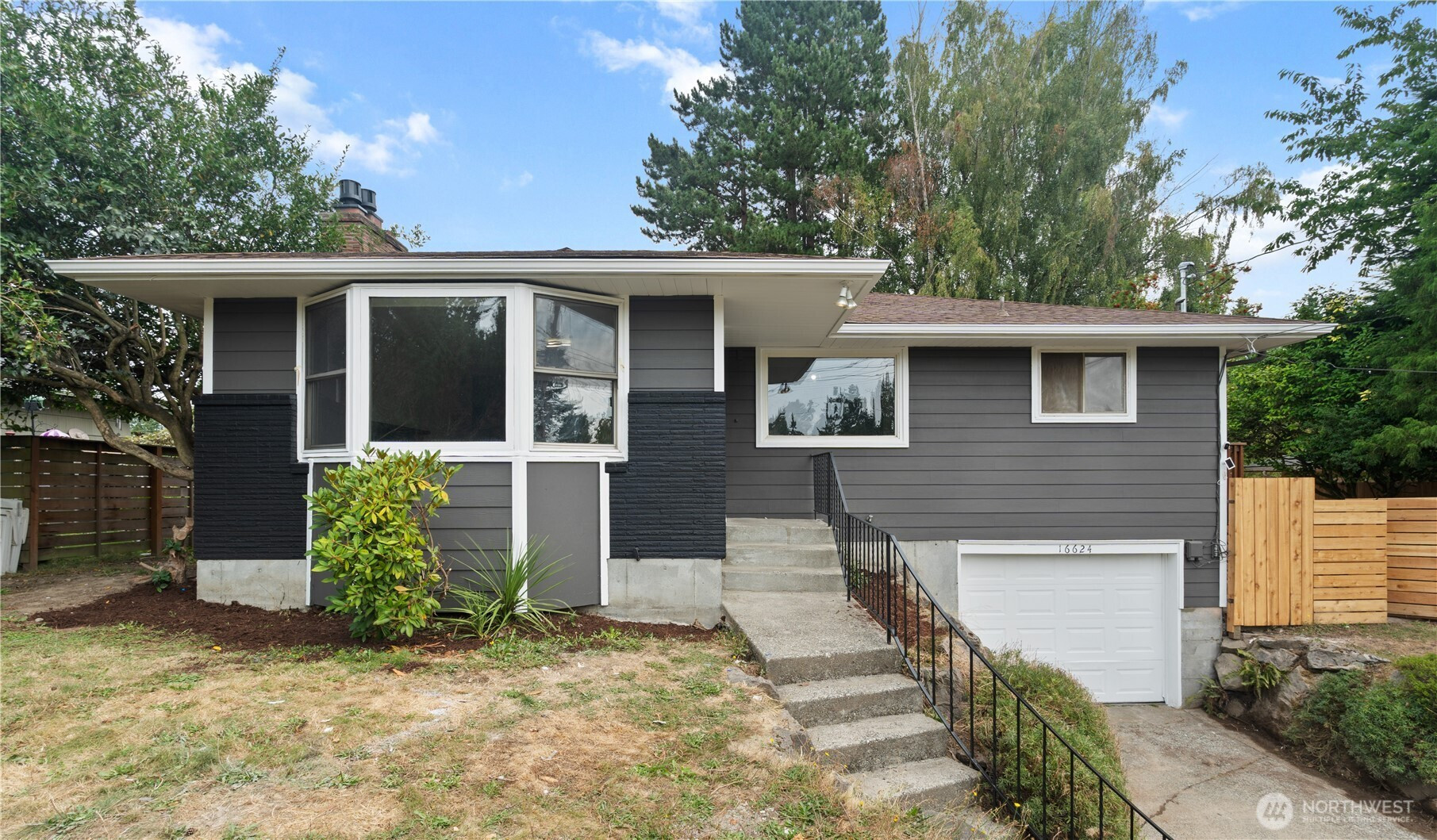16624 3rd Avenue S, Burien, WA 98148