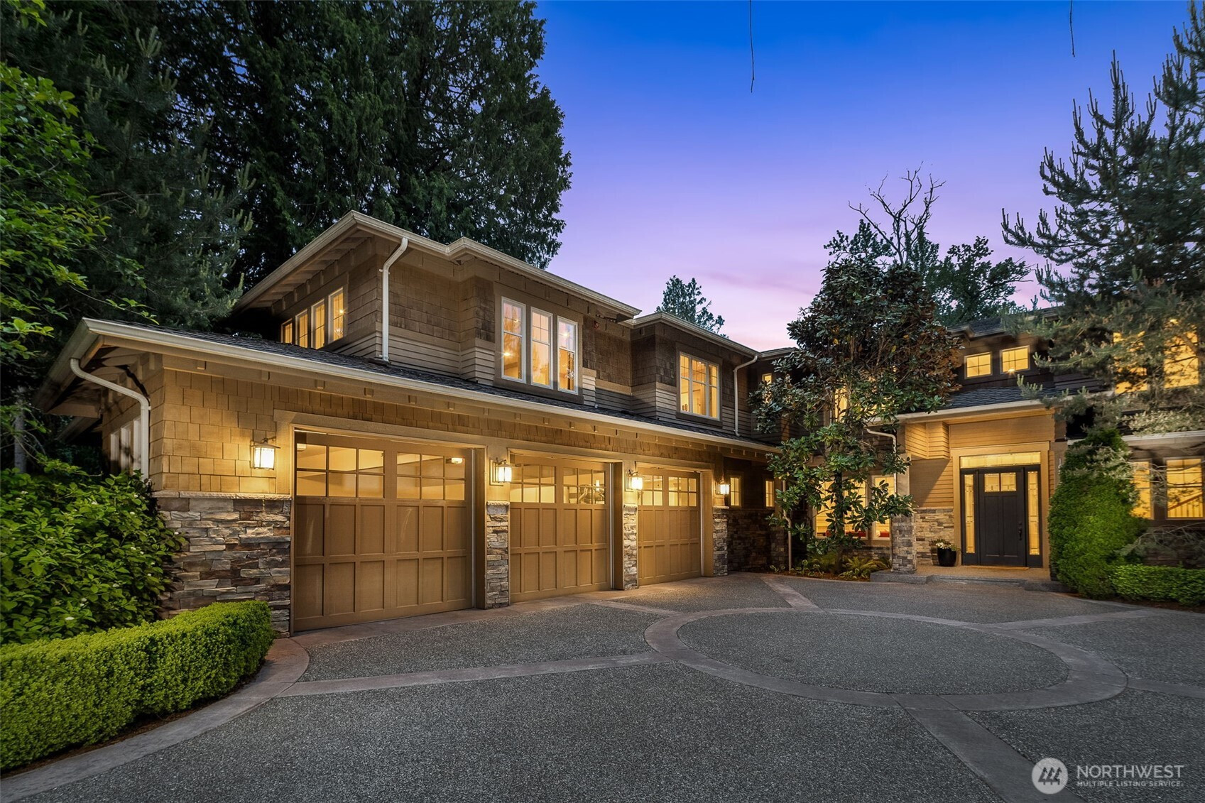 10827 NE 108th Street, Kirkland, WA 98033