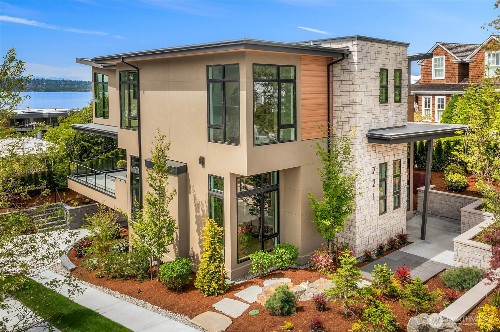 721 2nd Street S, Kirkland, WA 98033