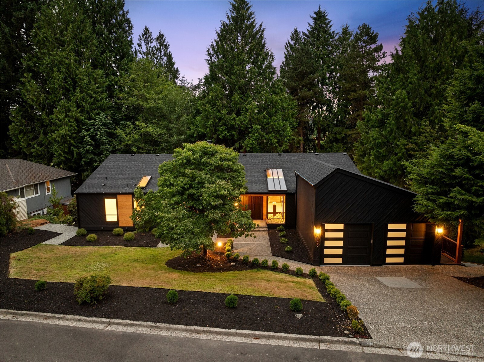 9320 Hoeder Lane, Bothell, WA 98011