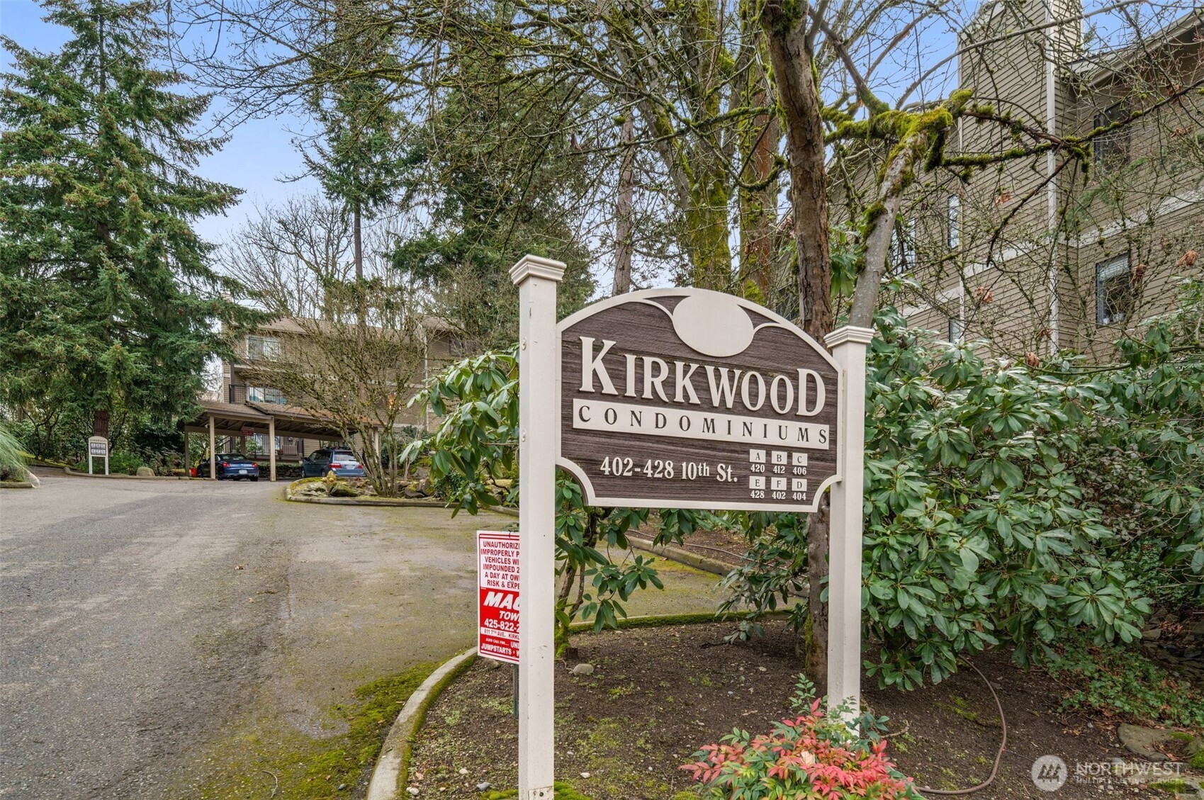 412 10th Street, Kirkland, WA 98033