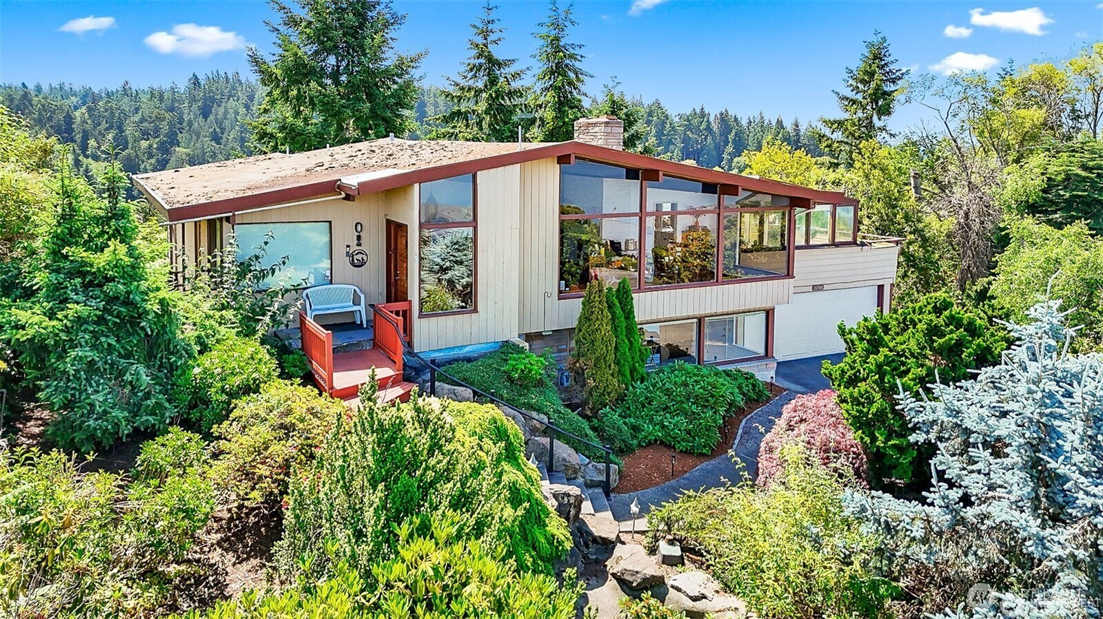 16906 13th Avenue NW, Shoreline, WA 98177