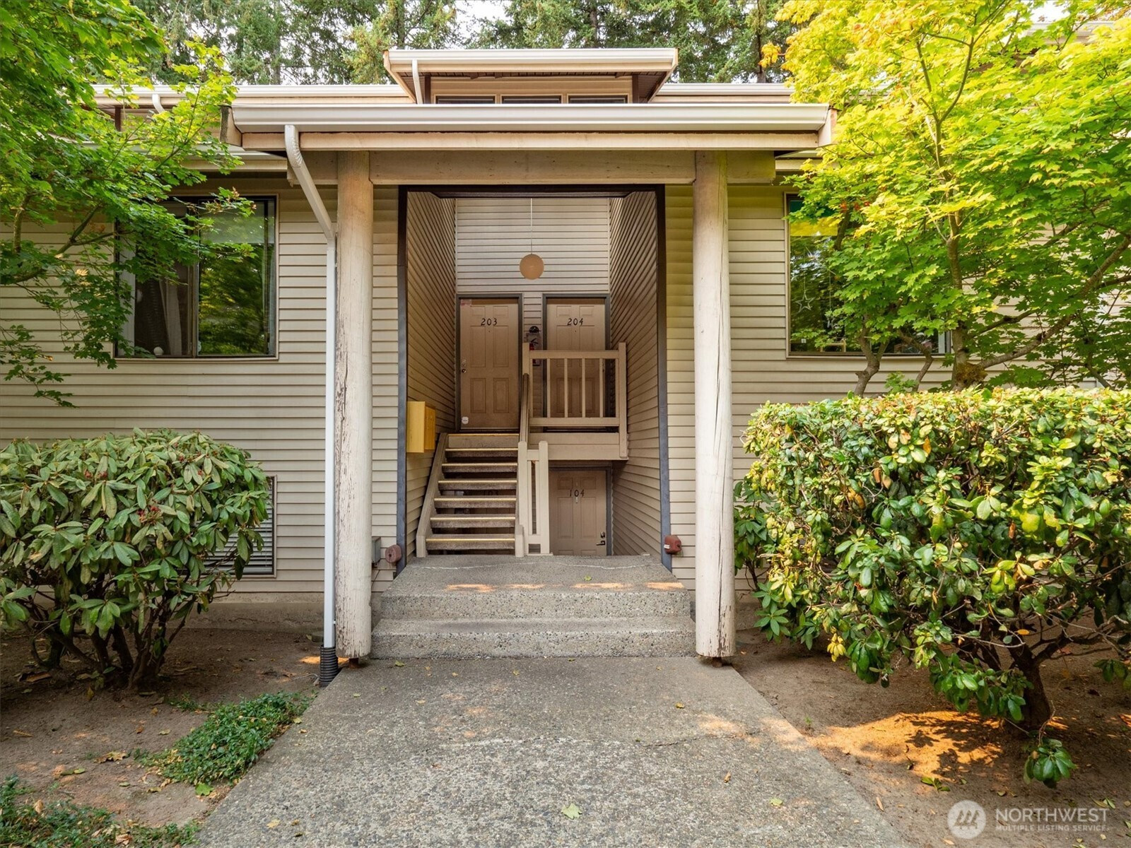 12221 100th Avenue NE, Kirkland, WA 98034