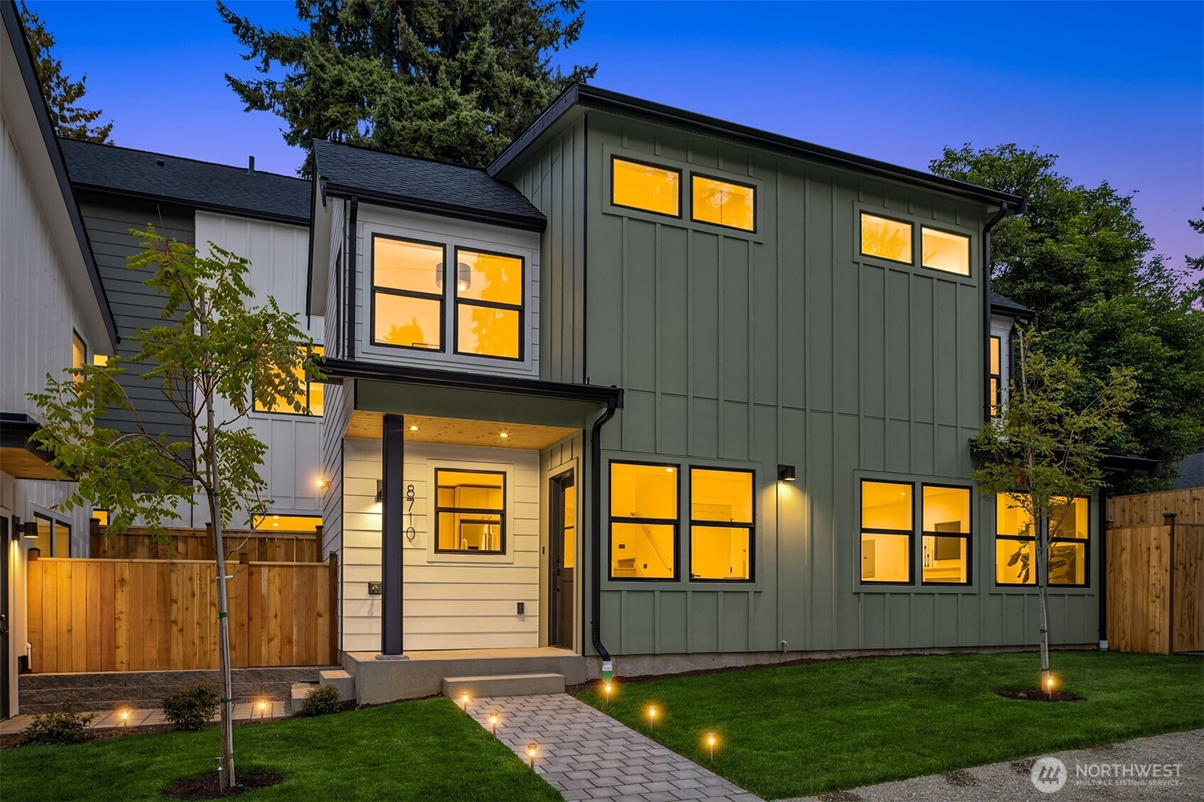 8710 30th Avenue NE, Seattle, WA 98115