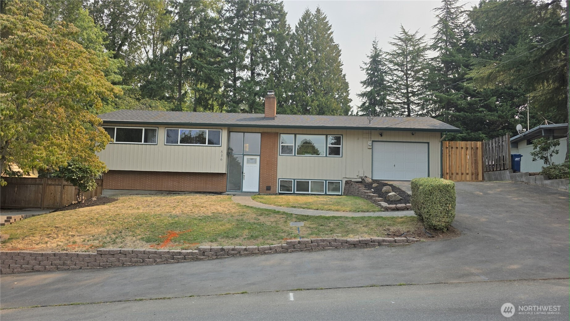 836 Hilltop Avenue, Kent, WA 98031