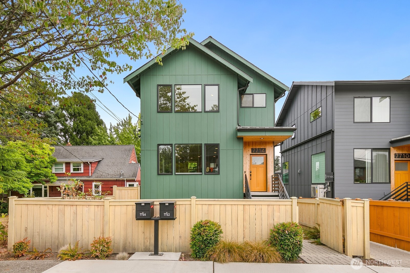 7714 30th Ave NW, Seattle, WA 98117