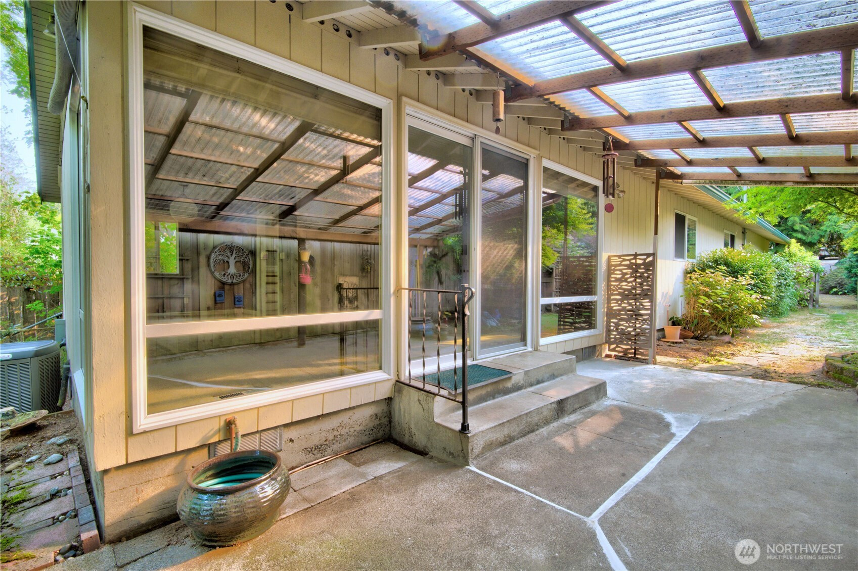 11731 Bartlett Avenue NE, Seattle, WA 98125