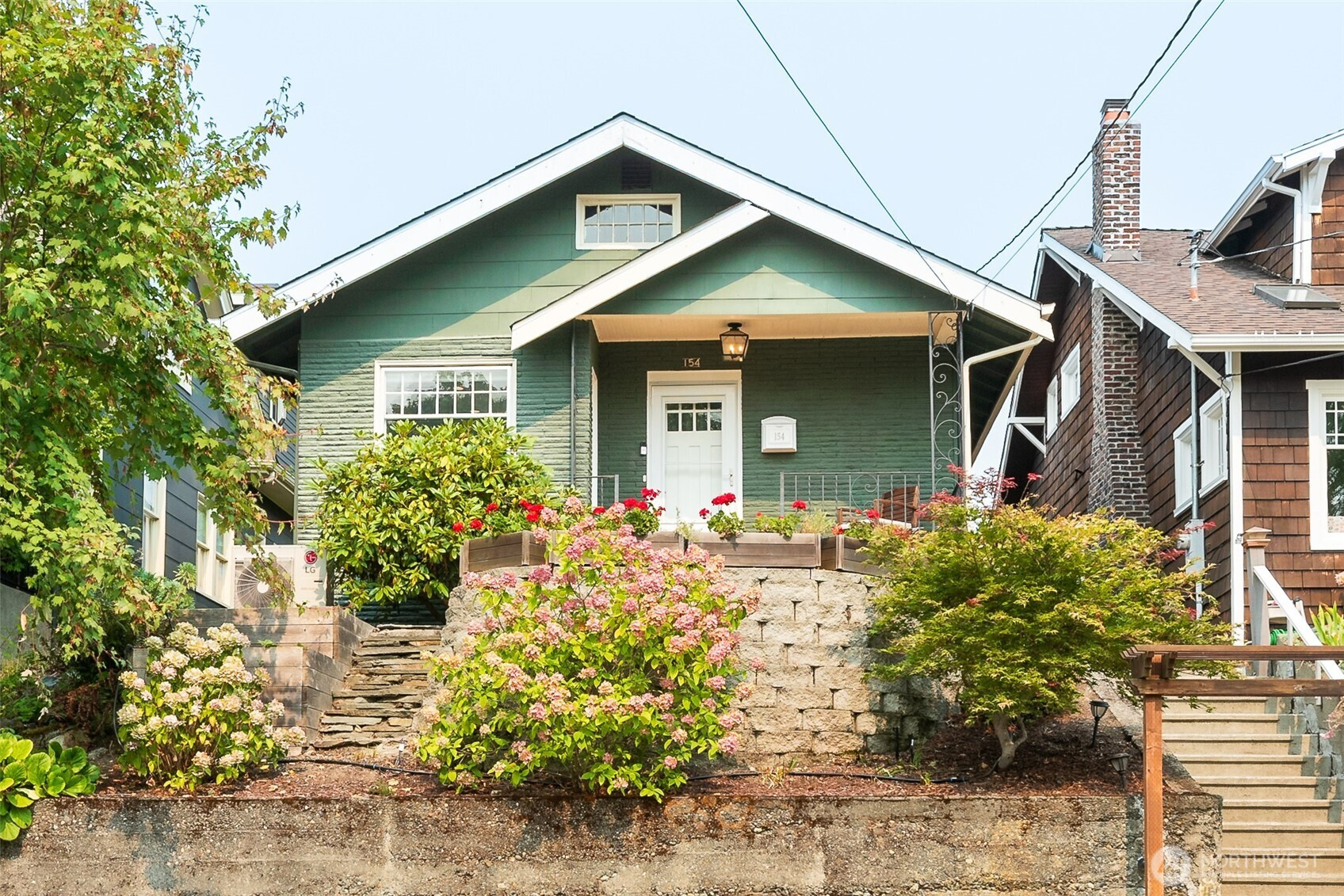 154 NE 52nd Street, Seattle, WA 98105