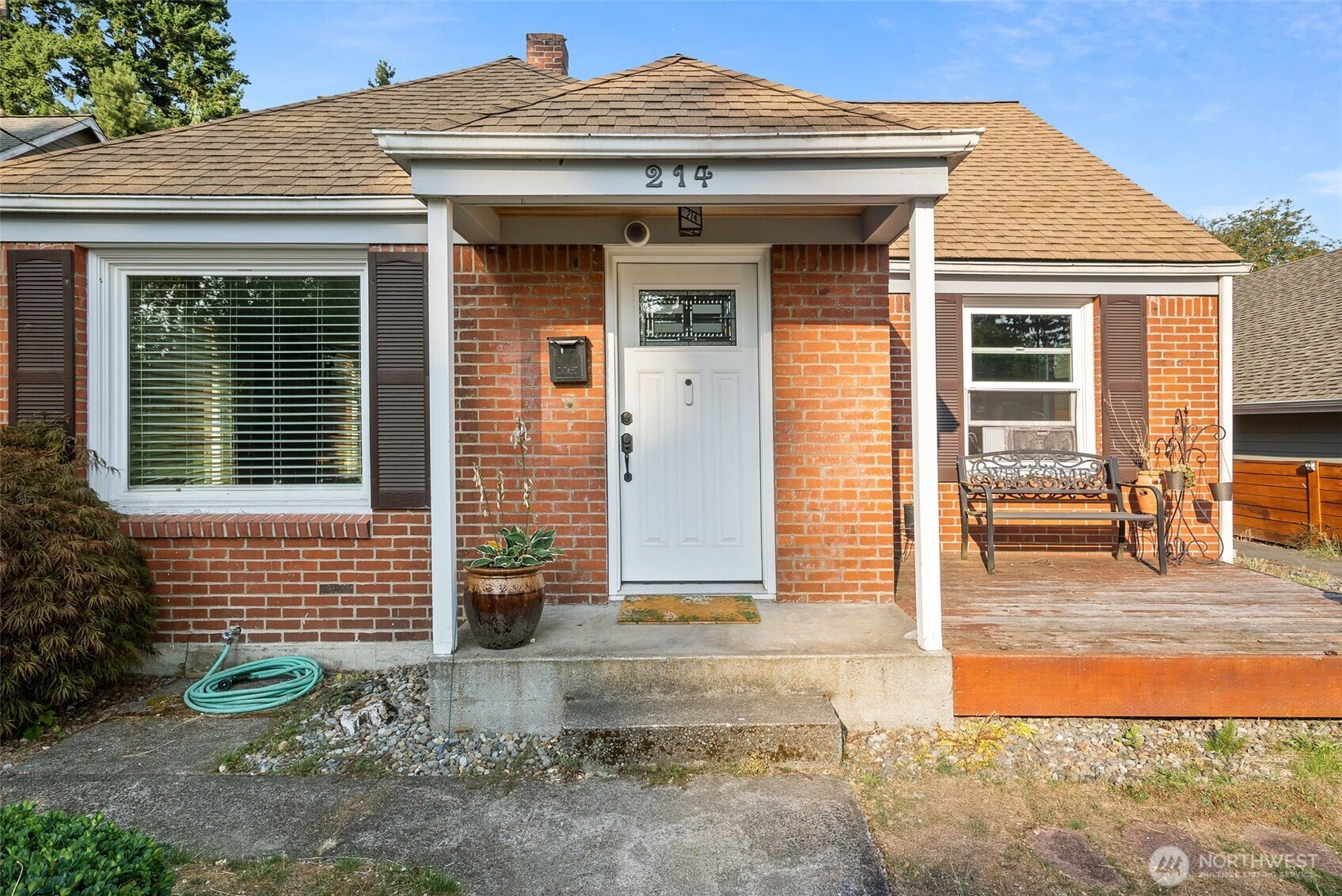 214 Summit Avenue, Fircrest, WA 98466