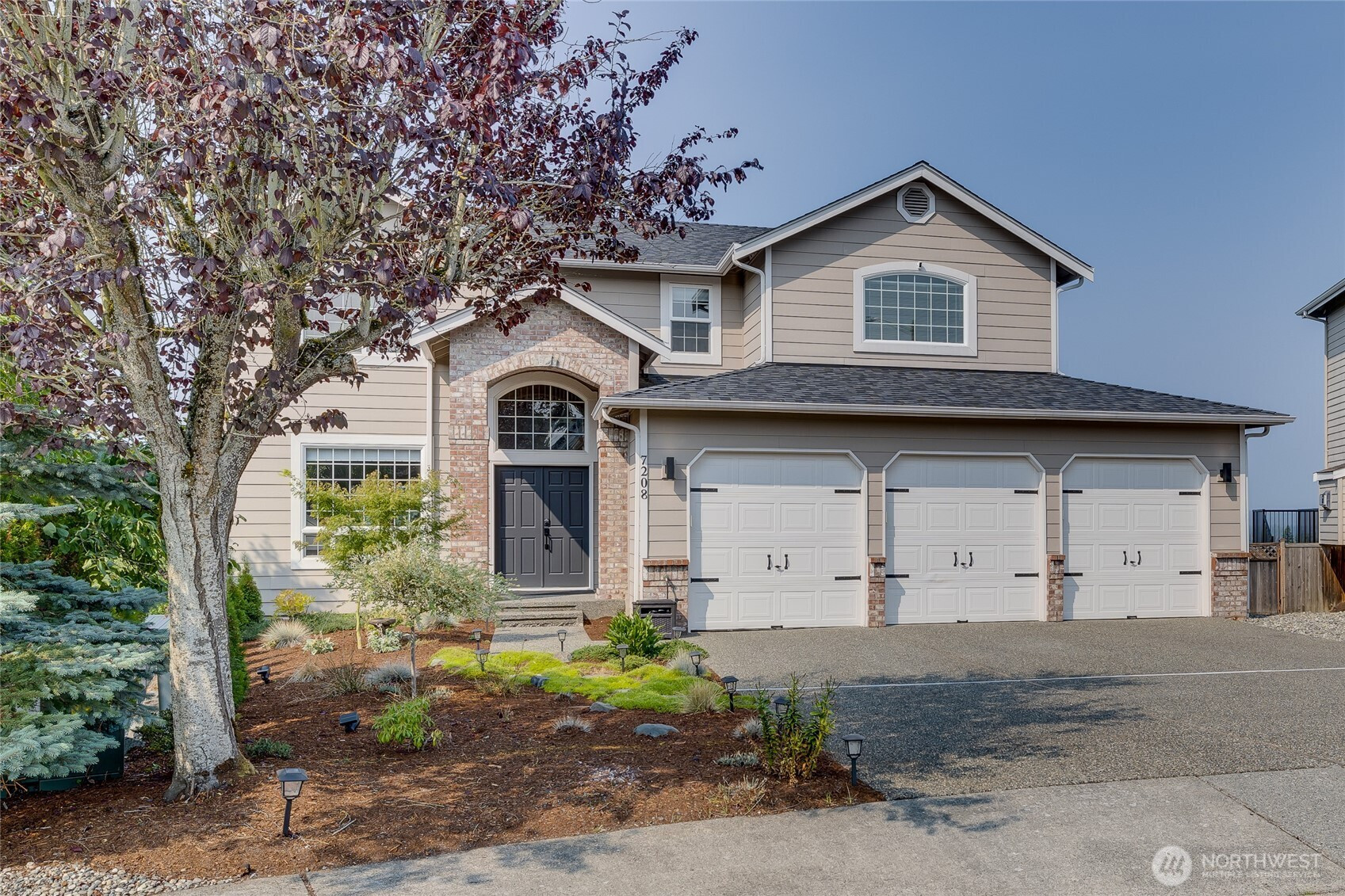 7208 77th Drive NE, Marysville, WA 98270