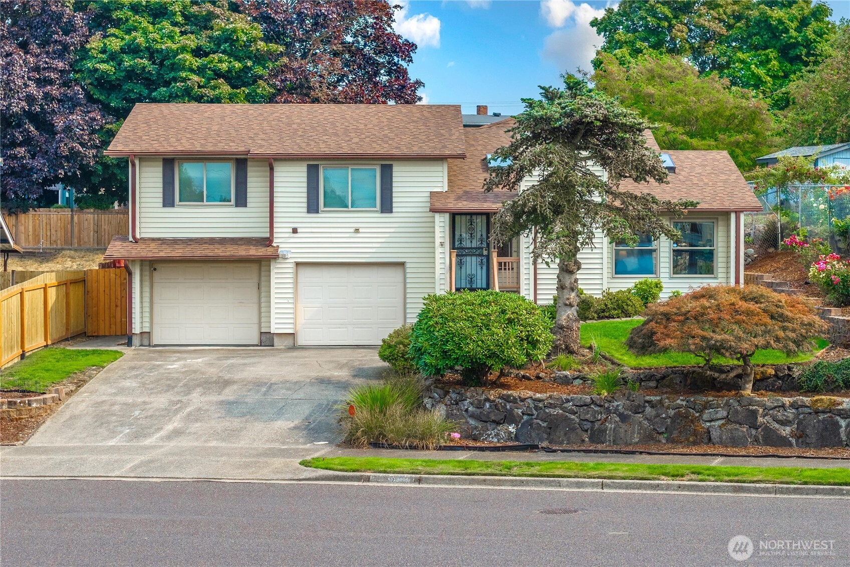 7319 S Cushman Avenue, Tacoma, WA 98408