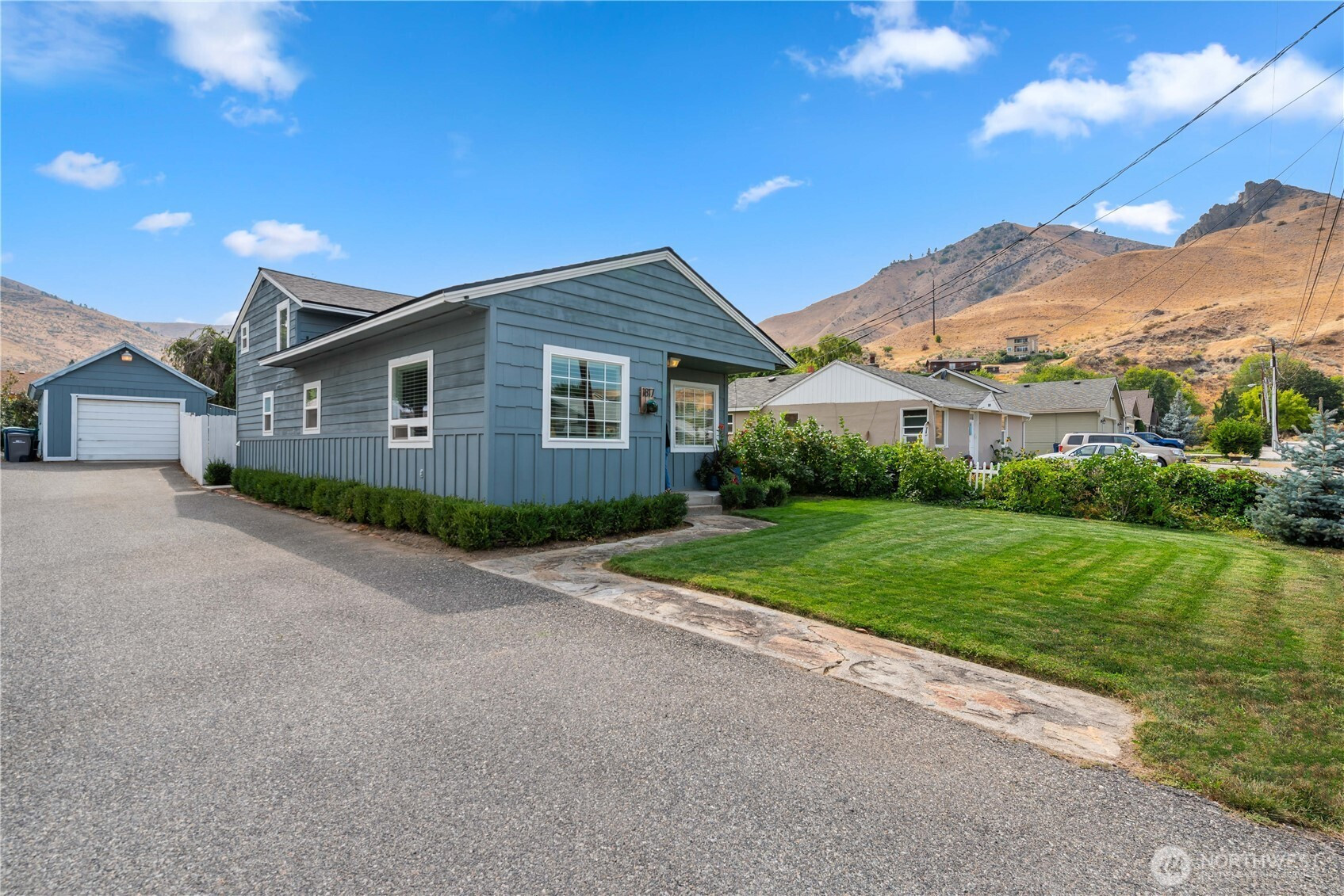1817 Castlerock Avenue, Wenatchee, WA 98801