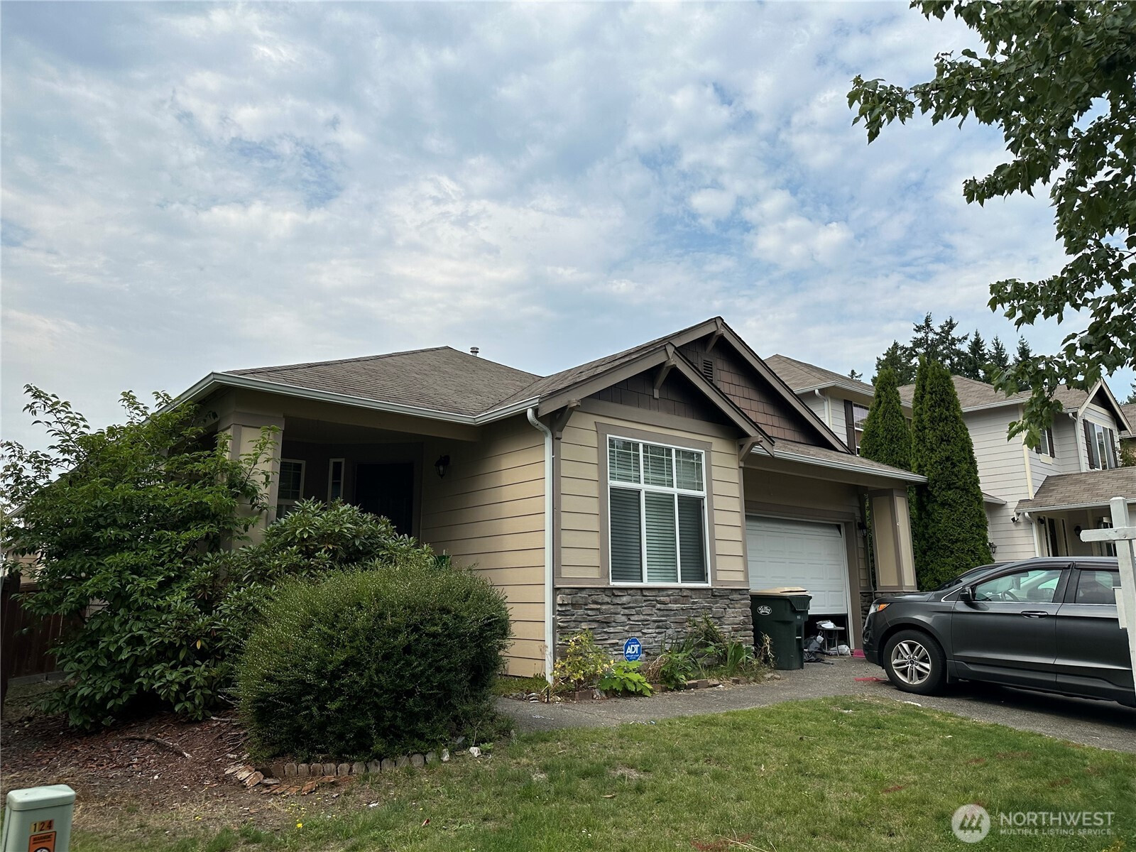 3609 Lanyard Dr NE, Lacey, WA 98503