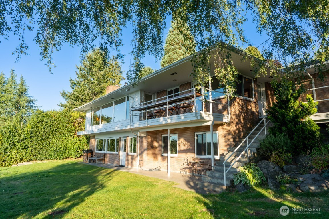 2734 SW 167th Street, Burien, WA 98166