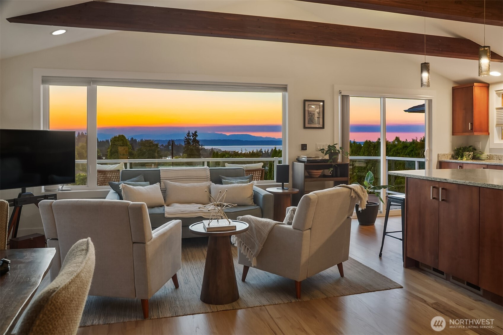 1118 8th Avenue S, Edmonds, WA 98020