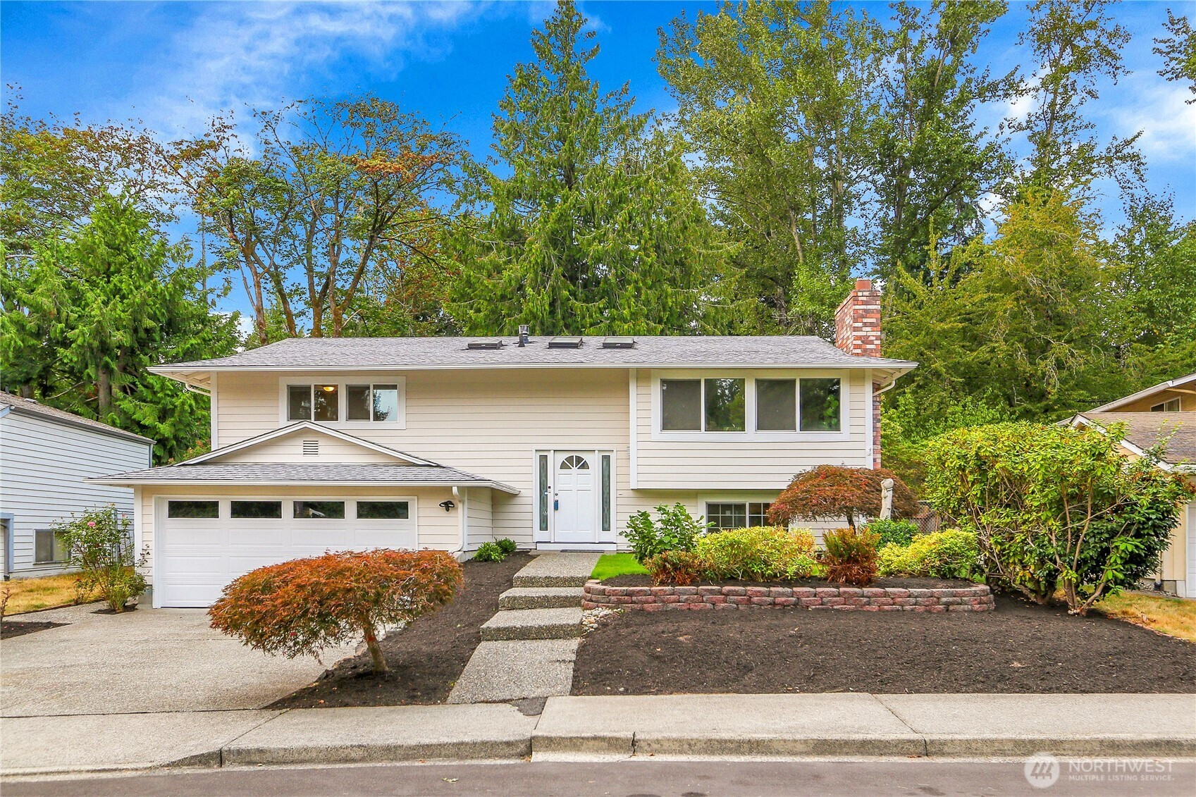 12907 113th Place NE, Kirkland, WA 98034
