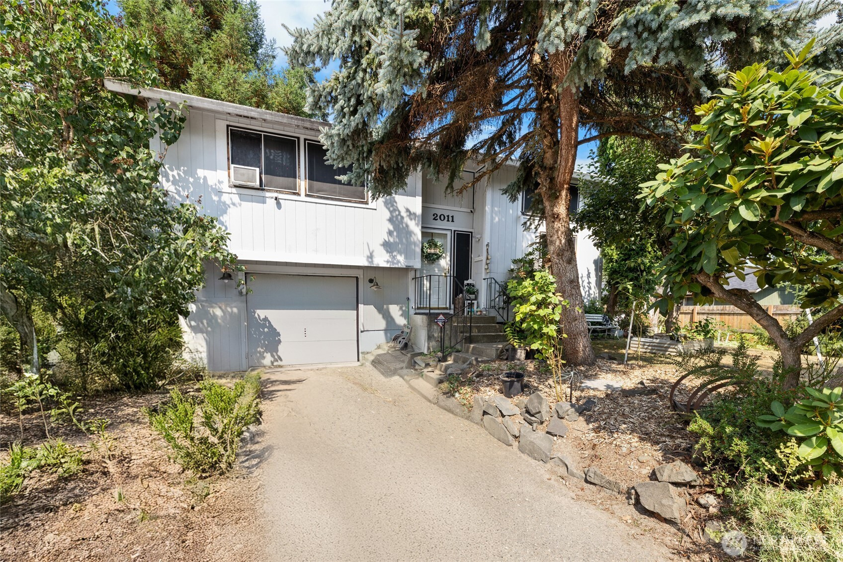 2011 25th Avenue SE, Puyallup, WA 98374
